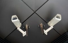 合肥监控安装：画面分割器与录像机