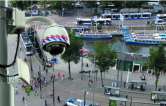 互联网借力安防记录小偷入室行窃全过程